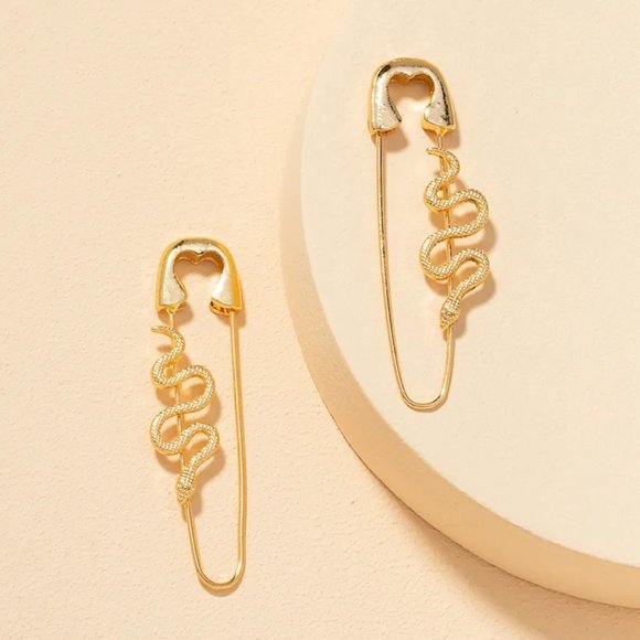 chichigems Jewelry - Gold Snake Safety Pin Earrings NEW